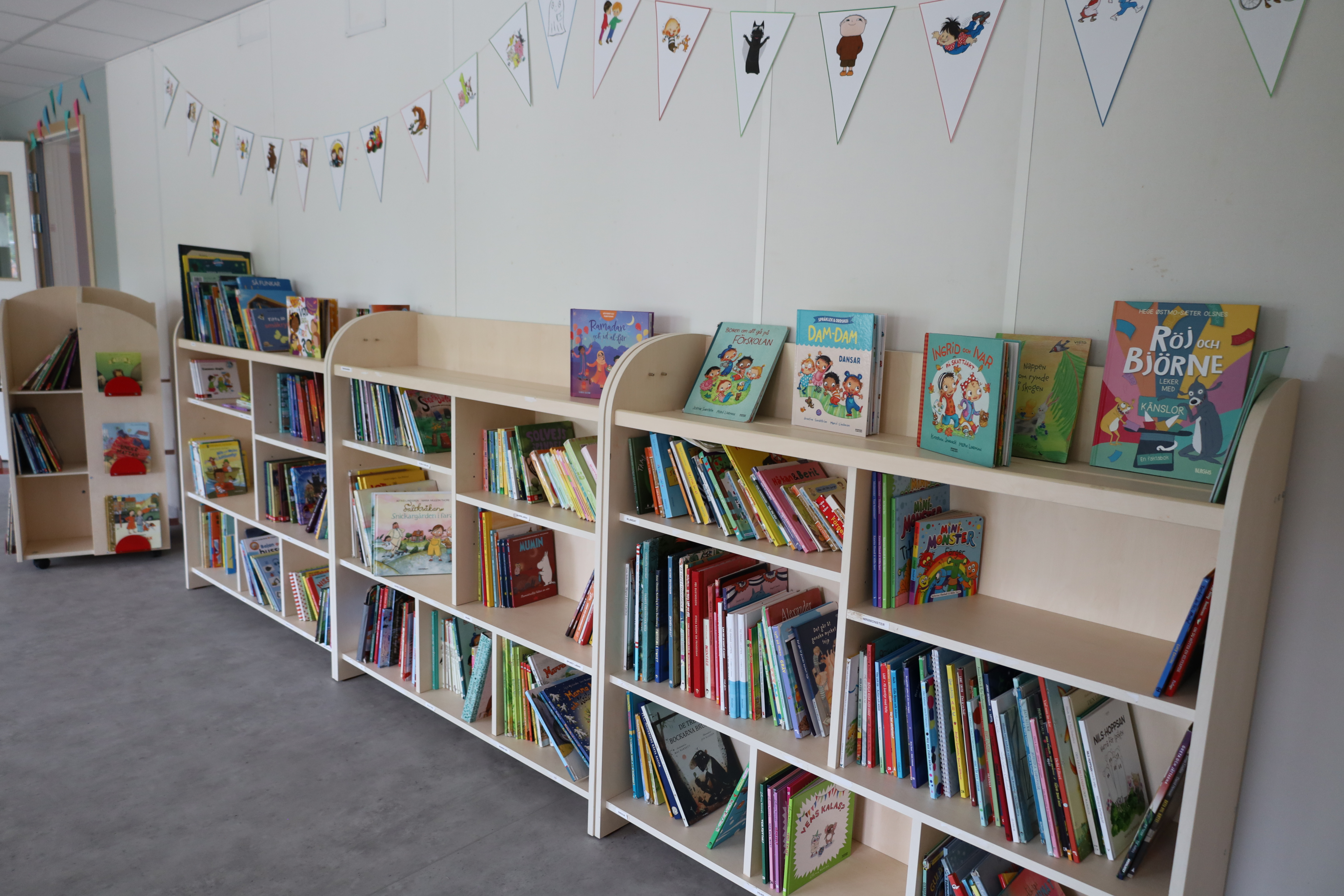 Myrgångens förskolas bibliotek.